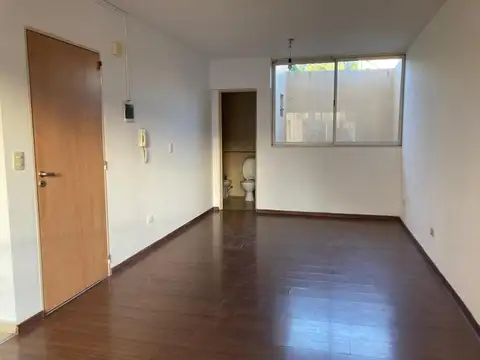 Pasaje Las Casas 600, Piso 1°