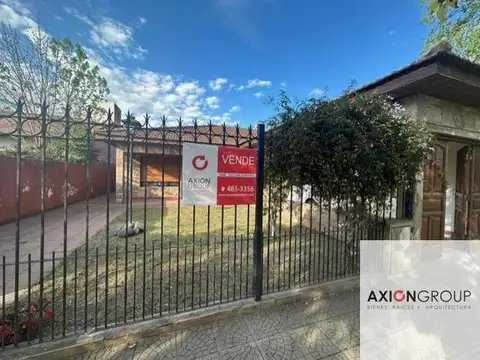 OPORTUNIDAD Casa en venta de 4 dormitorios c/ cochera en Berisso