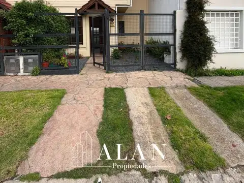 Casa en Alquiler en San Carlos, $ 800.000