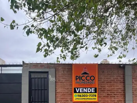 CASA DE 3 AMB COCHERA Y PATIO 