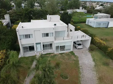 Casa en Alquiler al Norte