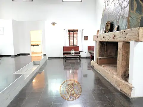 Casa 5 ambientes con 1 baño