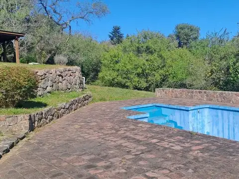VENTA CASA 2 DORM CON PILETA AGUA DE ORO CORDOBA