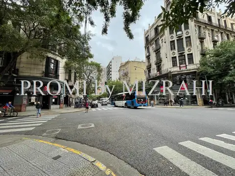 AV. RIVADAVIA al 2000