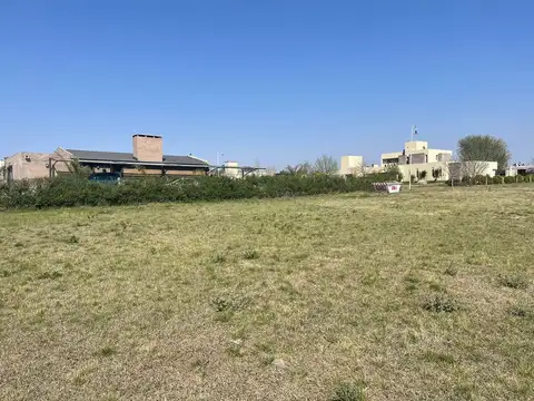 VENTA TERRENO ESTACION DEL CARMEN 2100M2 ESCRITURA