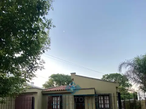 VENTA - CASA 2 DORM - COLONIA CAROYA