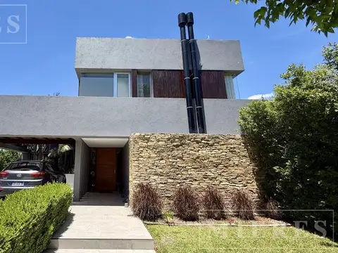 Casa en alquiler de verano en el Barrio Barbarita, Bancalari.