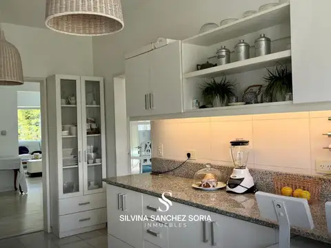 CASA EN VENTA 7 AMBIENTES EN LOS CARDALES COUNTRY CLUB