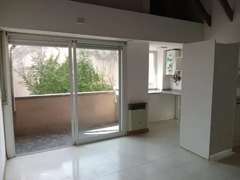Depto Tipo Casa en Venta de 2 ambientes