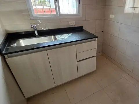 DEPARTAMENTO 3 AMBIENTES EN ALQUILER, SIN EXPENSAS  