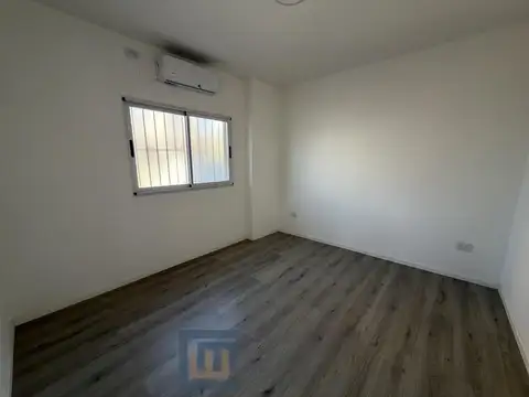 Depto Tipo Casa en Venta en Villa Luro, USD 184.000