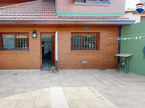 CASA CHALET VENTA QUILMES 6 AMB APTO CREDITO