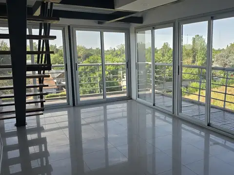Oficina 4 ambientes con 2 baños