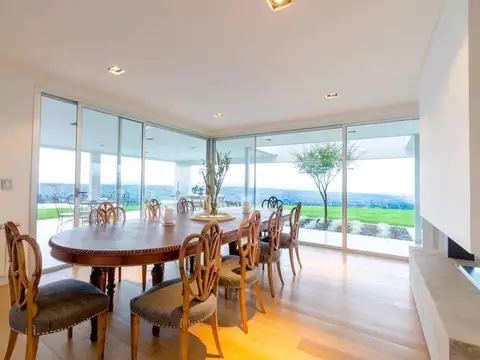 Casa en Venta en Los Zarzos De San Lorenzo, USD 730.000
