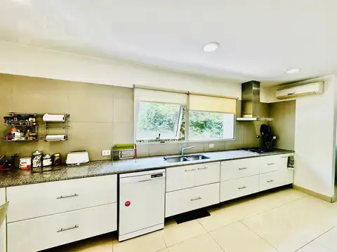 Casa en Venta al Oeste