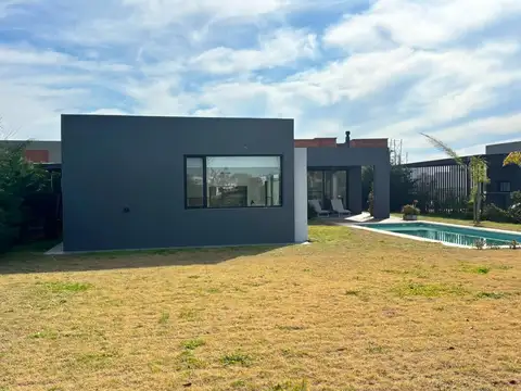 Casa en Venta en San Sebastián, USD 205.000