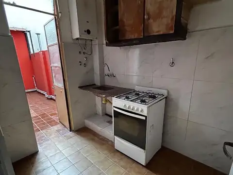 Sanabria 2977 , Piso Pb