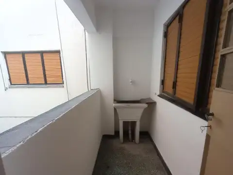 ALQUILER DEPARTAMENTO MORENO 179 BIS
