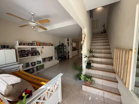 Depto Tipo Casa 3 ambientes con 1 baño