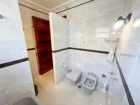 CASA 5 AMBIENTES GARAGE DEVOTO RESIDENCIAL