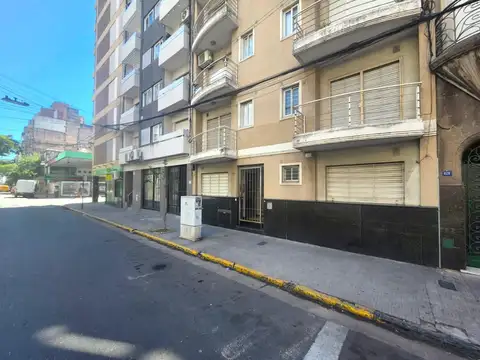 Departamento de 1 dormitorio al frente con balcon