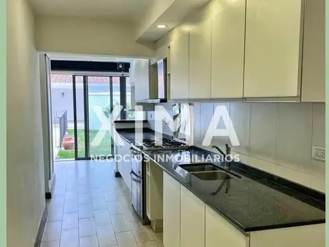 Casa 6 ambientes con 3 baños