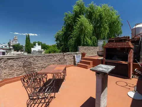 VENTA PH 3 ambientes Monte Castro con terraza