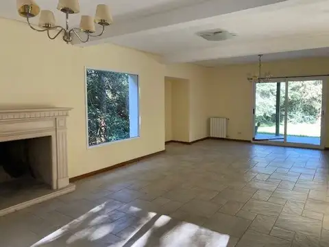 Casa en Venta en Los Quinchos Country Club, USD 208.000