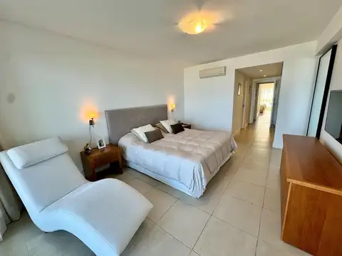 Departamento en Alquiler en Playa Brava, USD 5.000
