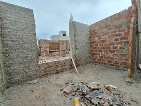 CASA EN OBRA, UNA PLANTA B° PRIVADO,MAIPÚ