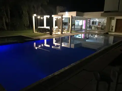 Se VENDE campo+Casa en Calchaquí