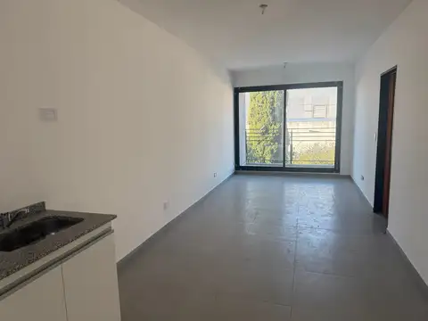 Departamento en Alquiler en Parque Chas, $ 550.000