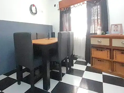 Depto Tipo Casa en Venta 40 años