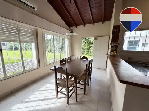 Casa en Venta con 1 cochera