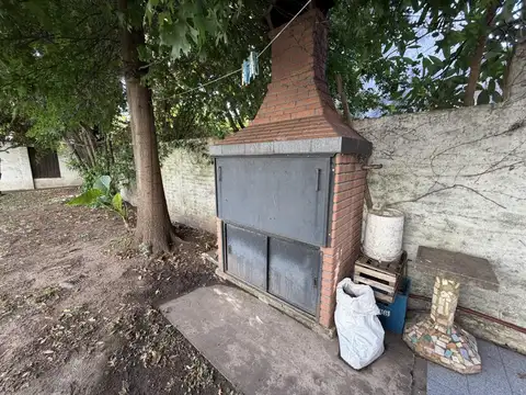 Casa 6 ambientes con 3 baños