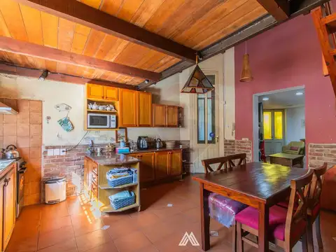 Casa en Venta con 1 cochera