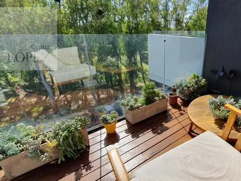 Venta Departamento en Olivos 2 Dormitorios, toilette 2 Baños amenities y Vista al Río APTO CRÉDITO