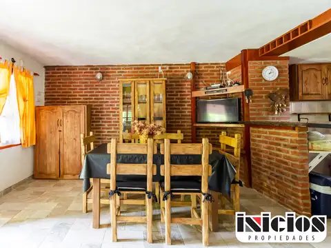 Casa en Venta con 1 cochera