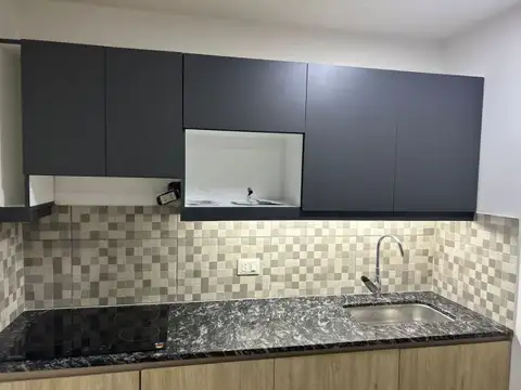 Depto Tipo Casa en Venta en Centro, USD 60.000