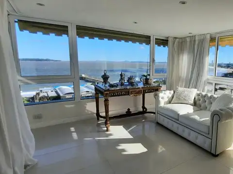 Rambla Williman y Charrúa. Malecón, La Mansa