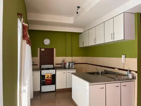 Departamento 4amb, 96m2, con 2 baños, excelente ubicación !