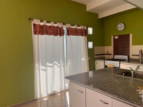 Avenida Álvarez Jonte 5300, Piso 1