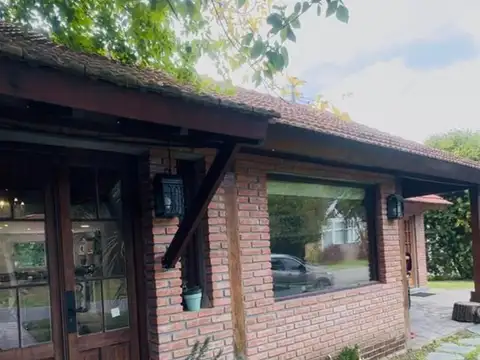 Casa en Venta con 1 cochera