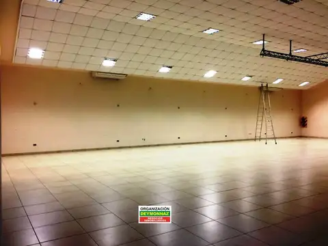 Local en Venta en Villa San Jose, USD 800.000