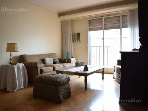 BERUTI al 2300 ENTRE AZCUENAGA Y LARREA