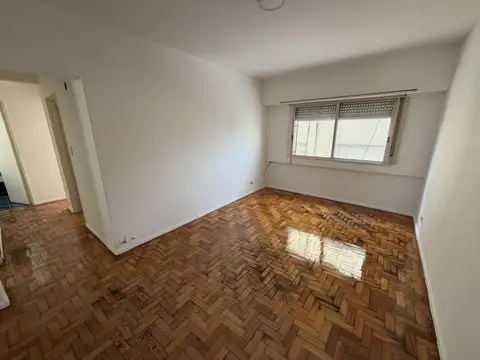 DEPTO DE 3AMB. 6º PISO LATERAL, de 52Mts2, LUMINOSO Y EN MUY BUEN ESTADO. APTO CREDITO