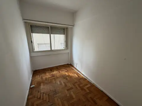 Departamento en Venta en Parque Chacabuco, USD 105.000