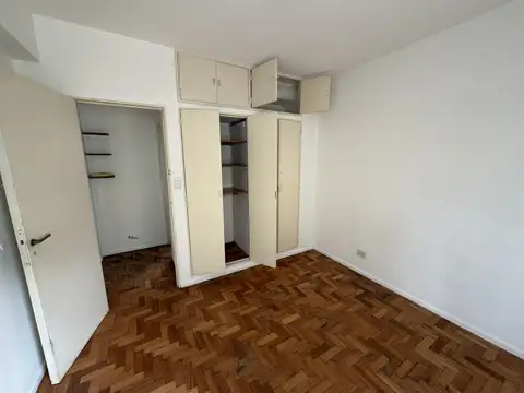 DEPTO DE 3AMB. 6º PISO LATERAL, de 52Mts2, LUMINOSO Y EN MUY BUEN ESTADO. APTO CREDITO