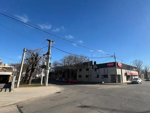 Galpon en Venta 27  mts Frente