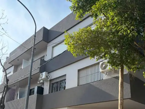 Curuzú Cuatiá 2500, Piso 2°